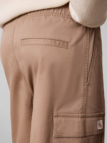 Loosefit Pantalon cargo Calvin Klein Jeans en beige