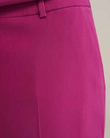 WE FashionLoosefit Hlače na crtu - ljubičasta boja