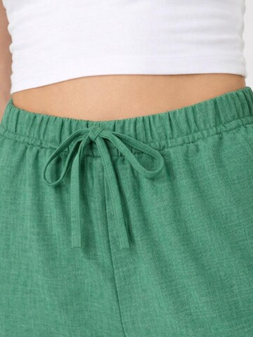 fashionshowcase Loosefit Hose 'SOREYA'‌‌‌‌‌‌‌‌‌ in Grün