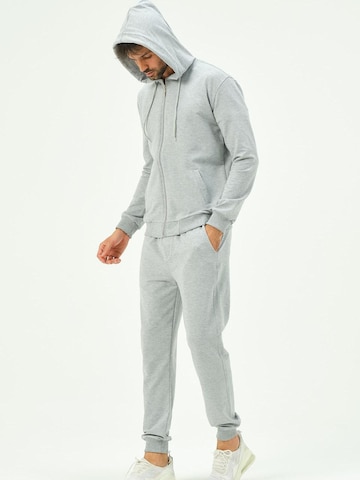 C&City Pyjama in Grijs