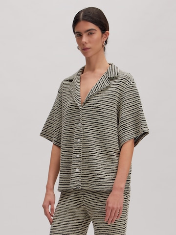 T-shirt 'Karlotta' EDITED en noir : devant