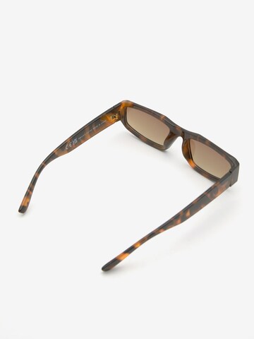 Ochelari de soare de la Pull&Bear pe maro