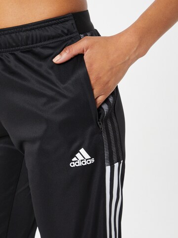 ADIDAS SPORTSWEAR Slimfit Sportsbukser 'Tiro 21' i sort