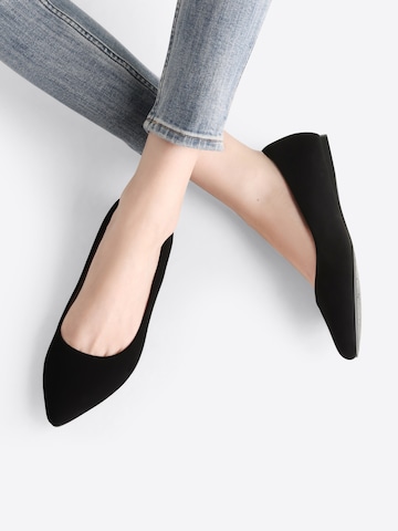 Dream Pairs Ballet Flats in Black