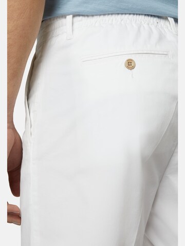 Boggi Milano Regular Pleat-Front Pants in White