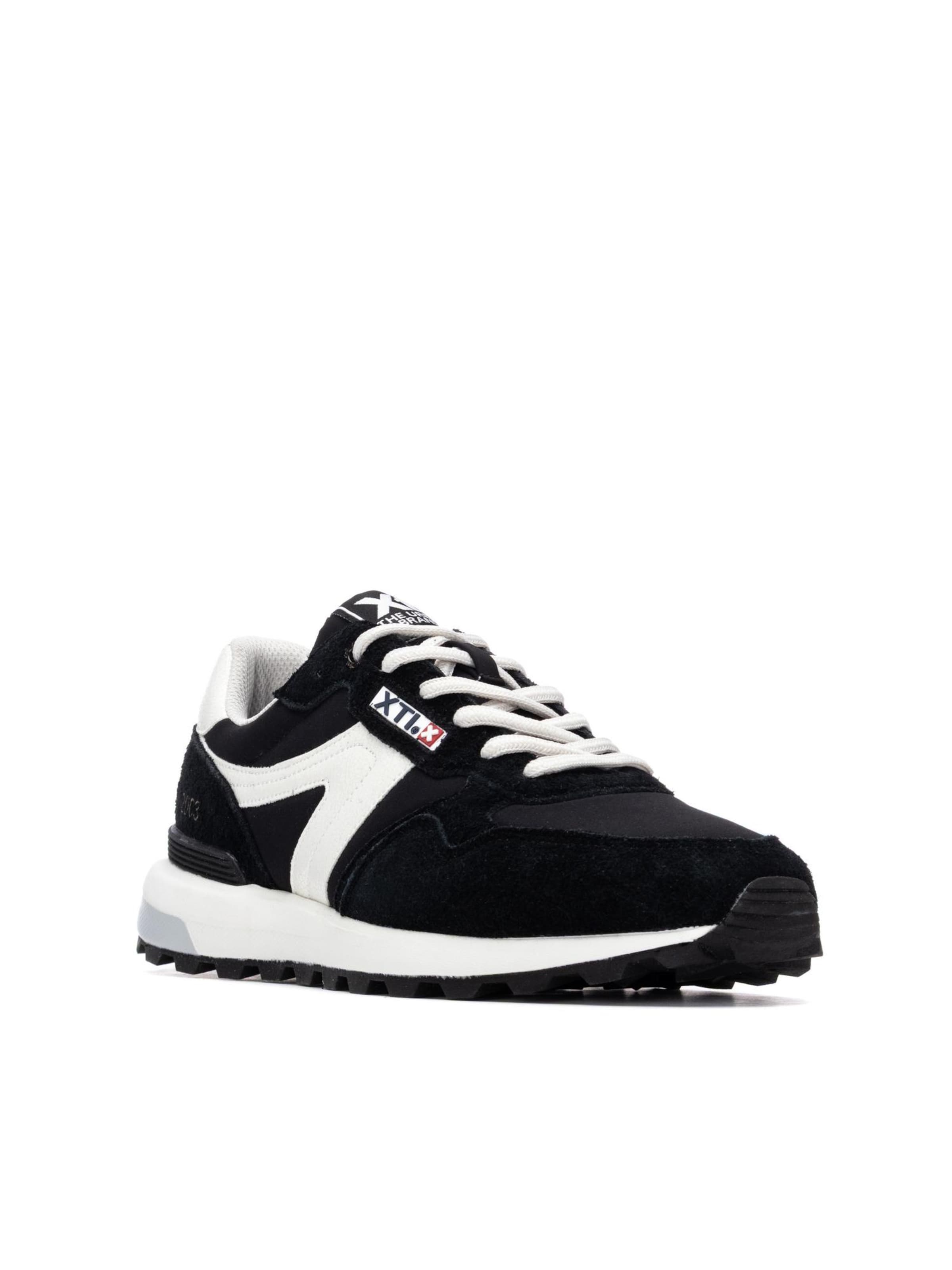 Xti Athletic Shoes in Black