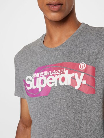 Tricou de la Superdry pe gri