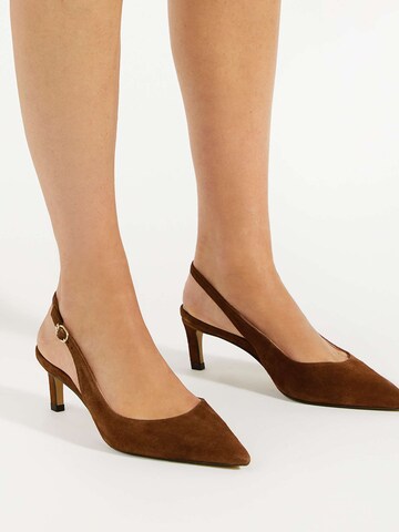 Dune LONDON Slingpumps 'Wei' in Braun