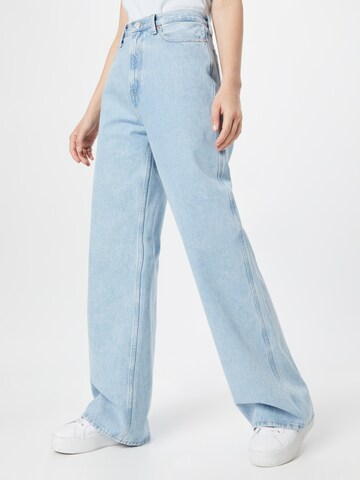 Tommy Jeans Regular Дънки 'CLAIRE' в синьо: отпред