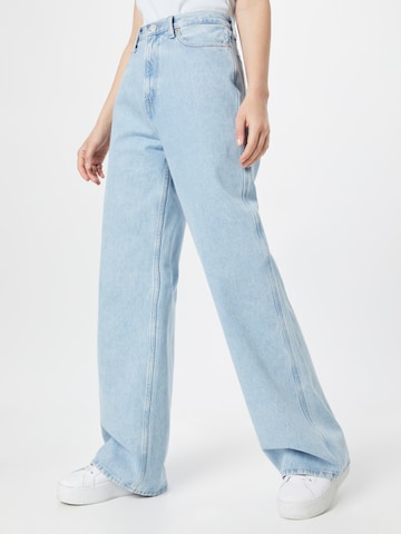 Tommy Jeans Regular Jeans 'CLAIRE' i blå: framsida