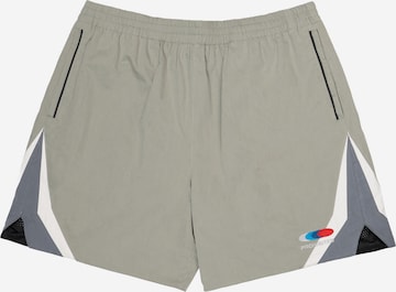 Pantalon de sport 'Racer' Prohibited en vert : devant