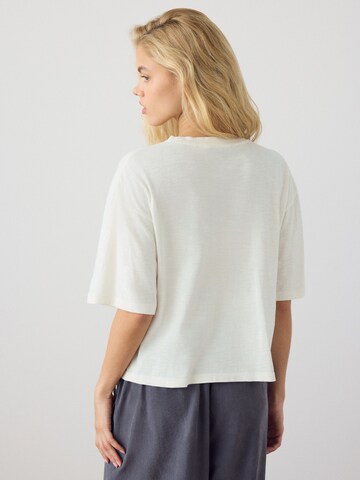 NextMajica - bež boja