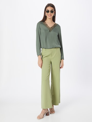 ABOUT YOU - Blusa 'Thalisa' em verde