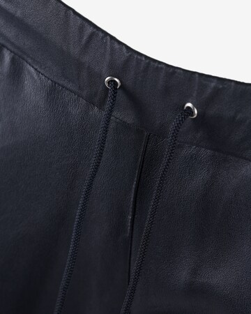 Maze Slim fit Pants ' 4202138 ' in Black