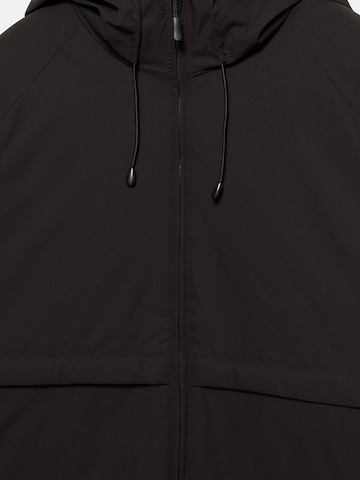 Pull&Bear Zimska jakna | črna barva