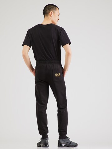 EA7 Emporio Armani Tapered Παντελόνι σε μαύρο