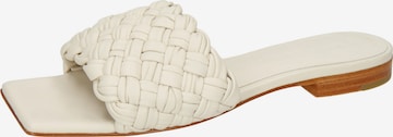 MELVIN & HAMILTON Mules 'Eglantine 1' in White: front