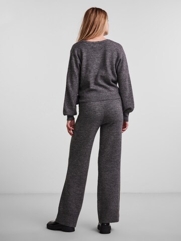 PIECES Knit Cardigan 'CELIC' in Grey