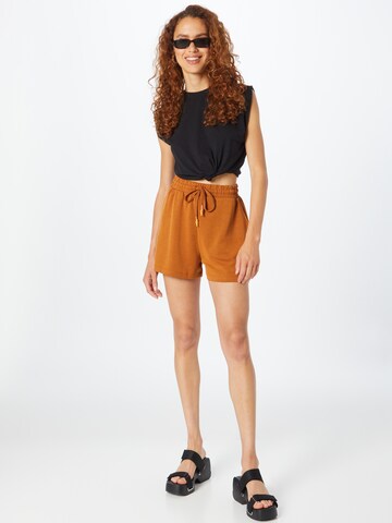 Koton Regular Shorts in Braun