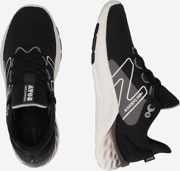 Chaussure de course new balance en noir