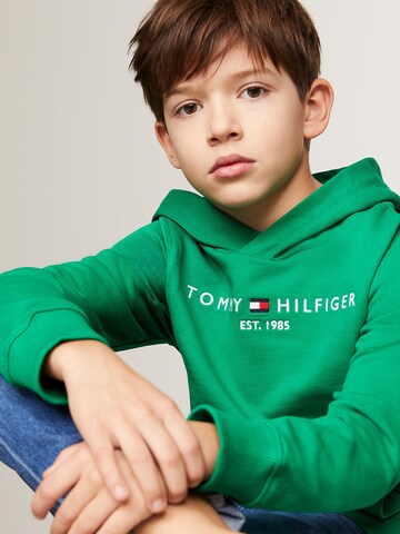 TOMMY HILFIGER Sweatshirt 'Essential' in Grün