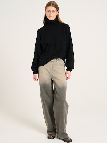 Pullover 'Manzi' di Gestuz in nero