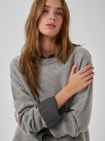 My Essential Wardrobe Sweater in Grey