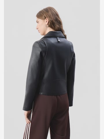 Bolongaro Trevor Between-season jacket 'Millie' in Black: back