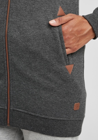 Oxmo Zip-Up Hoodie in Grey