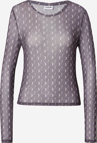 Tricou 'NMJUDITH' de la Noisy may pe gri: față