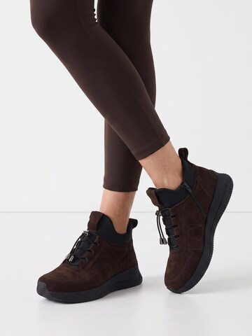 VENEZIA Platform trainers 'Venezia' in Brown: front