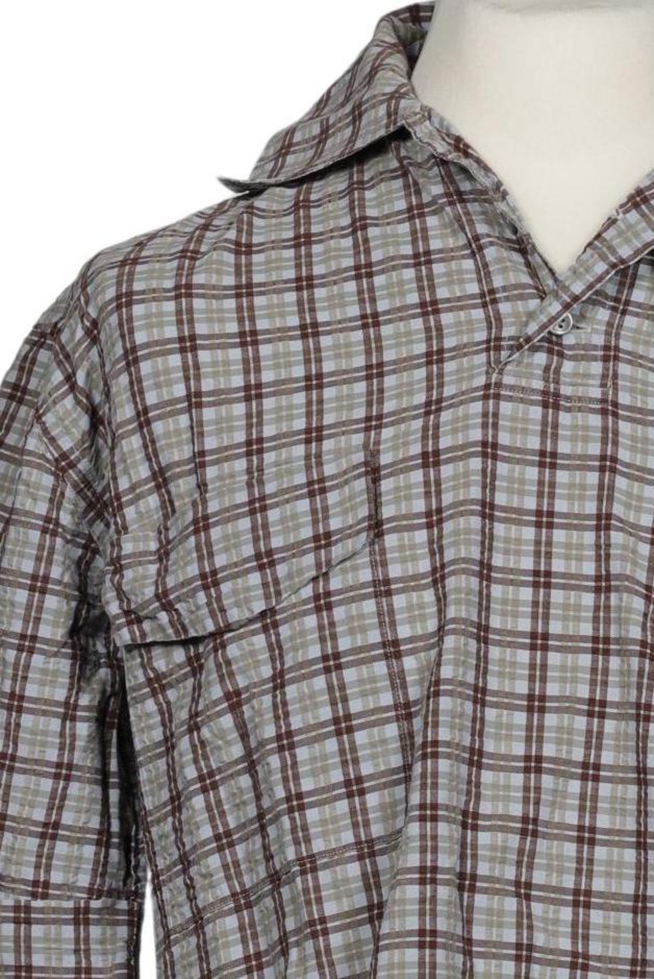 HUGO Button Up Shirt in M in Mixed colors