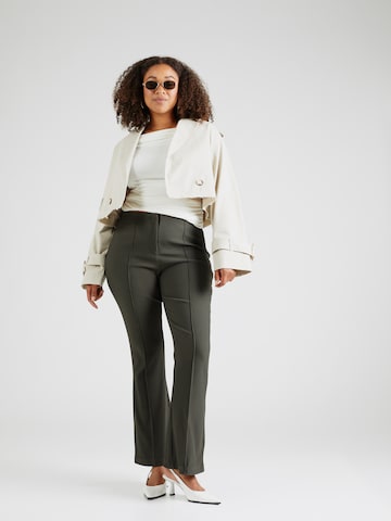 évasé Pantalon 'CARSALLY' ONLY Carmakoma en vert