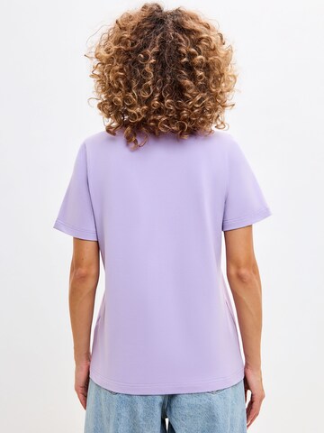 CAT by Maniita Lacitta Shirt in Lila
