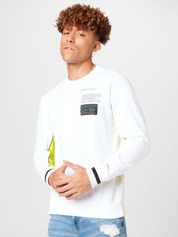 Champion Authentic Athletic Apparel Sweatshirt in Wit: voorkant