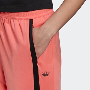 ADIDAS ORIGINALS Tapered Hose in Pink