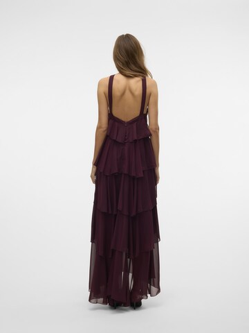 Robe de soirée 'FELICIA' VERO MODA en rouge