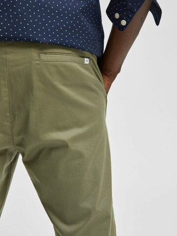 Coupe slim Pantalon chino 'Repton' SELECTED HOMME en vert