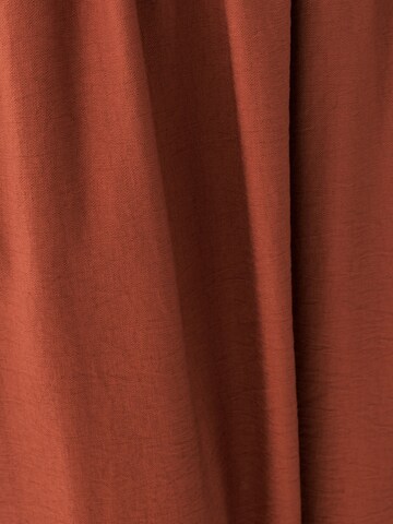 Robe 'Amber' BWLDR en rouge