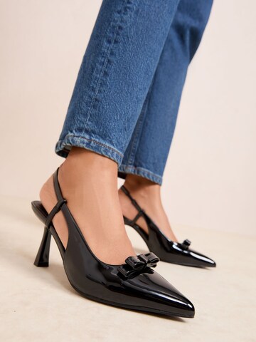 Friends Like These Pumps in Schwarz