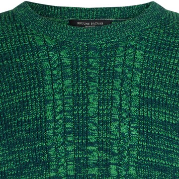 BRUUNS BAZAAR Sweater 'Simon Luke' in Green