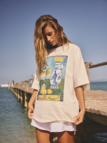 Next Тениска в жълто