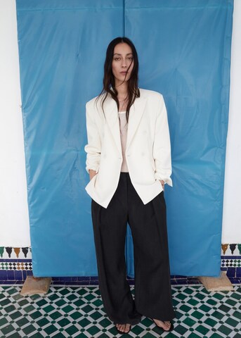 MANGO Loosefit Hose 'Maris' in Schwarz