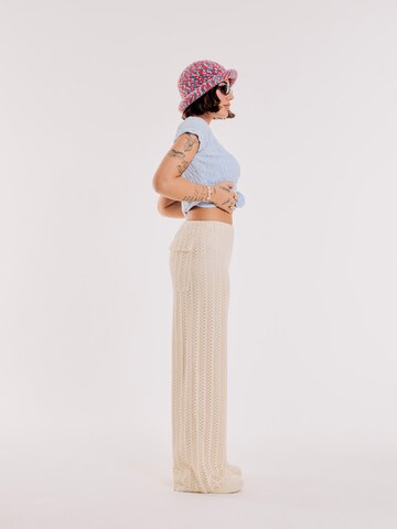 Wide leg Pantaloni 'Liz' di OUT OF ORBIT in bianco