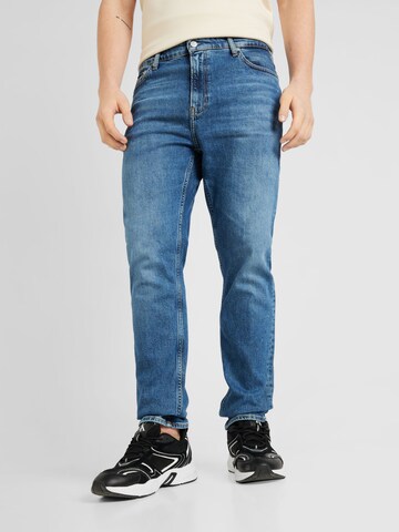 Calvin Klein Jeans Szabványos Farmer 'AUTHENTIC DAD Jeans' - kék: elől