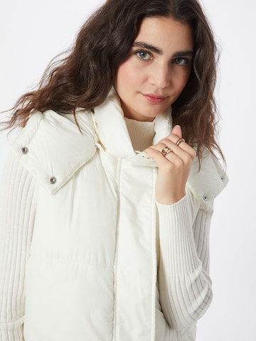 Gilet 'DEMY' ONLY en blanc