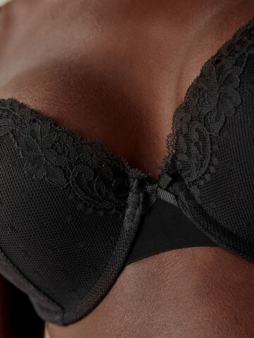 Next - Push-up Sujetador en negro