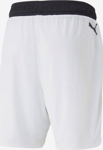 PUMA - Loosefit Pantalón deportivo en blanco