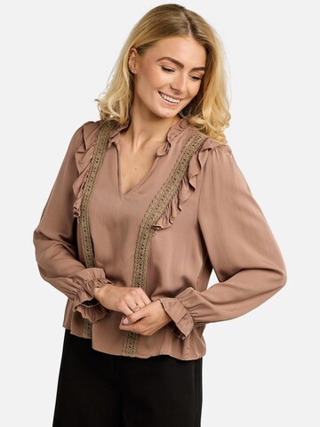 Liberte Essentiel Shirt ' LAURA ' in Brown: front