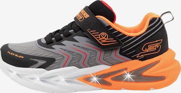 SKECHERS Sneakersy 'FLEX-GLOW ULTRA' w kolorze czarny: przód